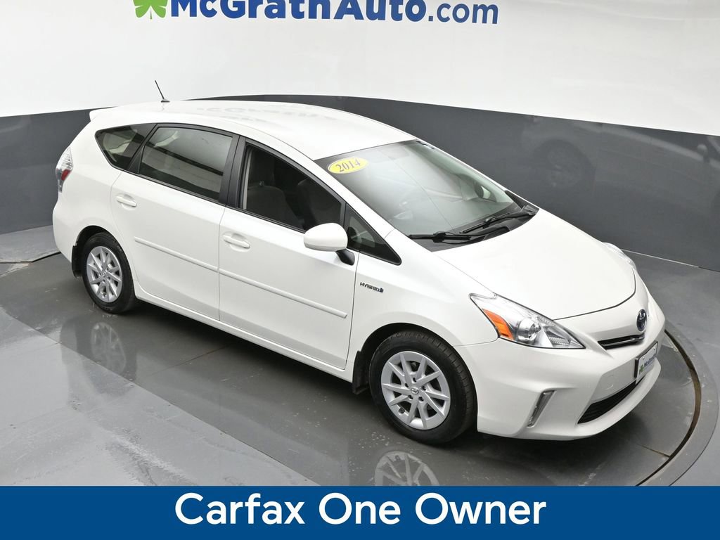 Used 2014 Toyota Prius V Two image 3
