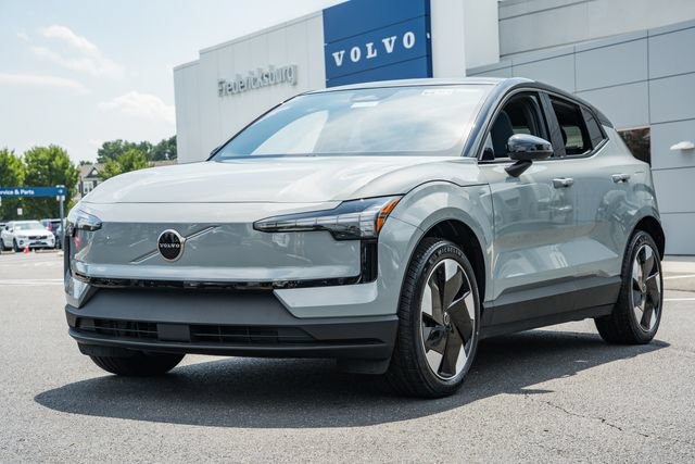 New 2026 Volvo EX30 Plus w/ Protection Package Premier AWD/4WD image 3