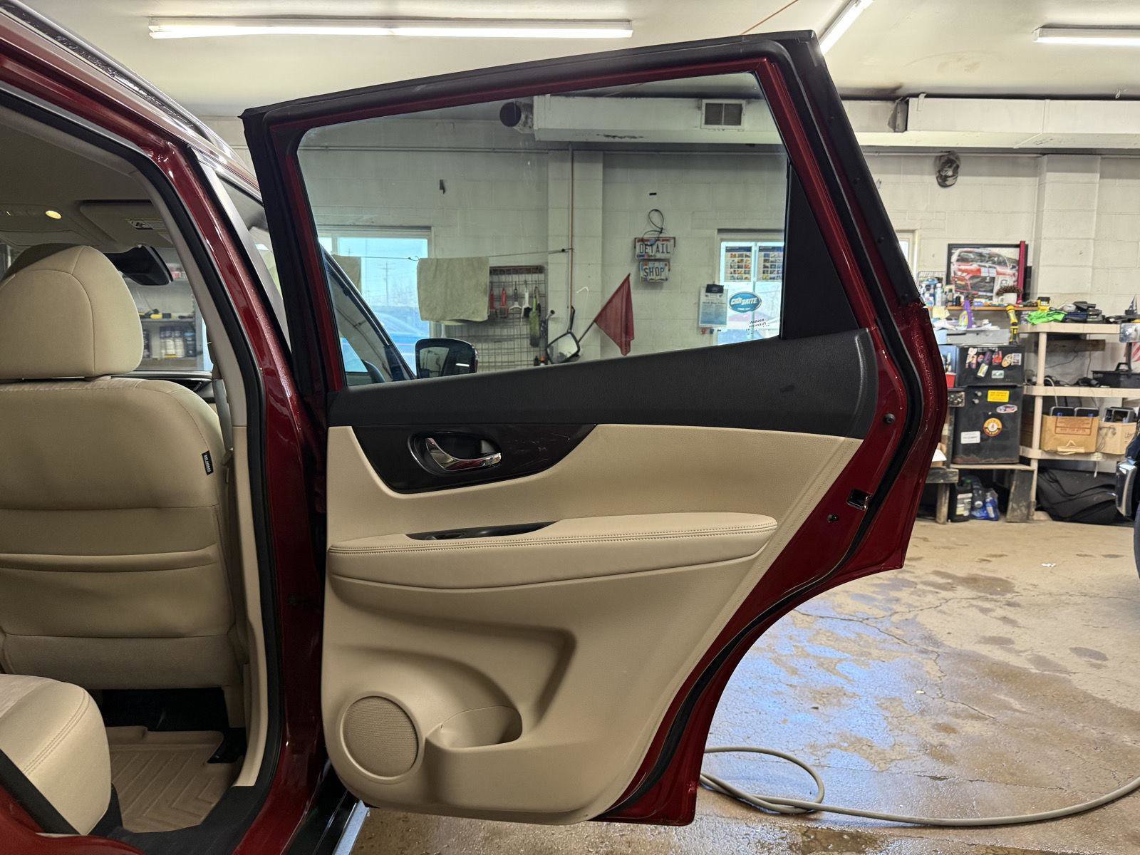 Used 2019 Nissan Rogue SV image 26