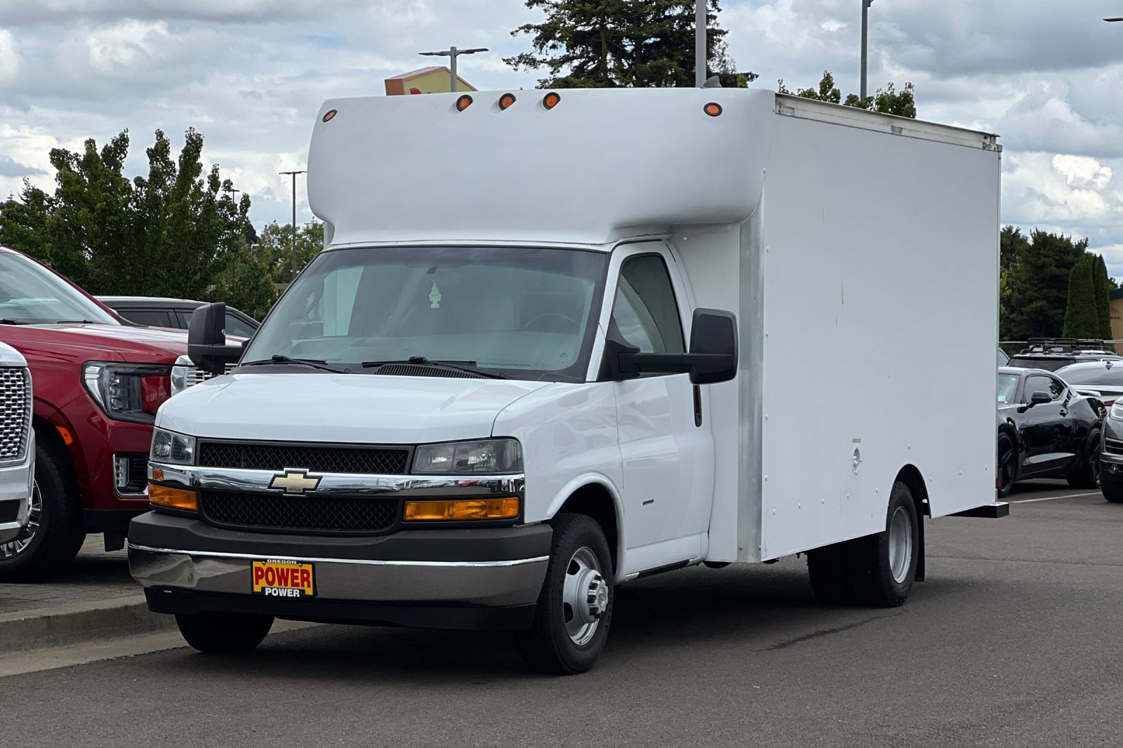 Used 2019 Chevrolet Express 3500 w/ Power Convenience Package image 8