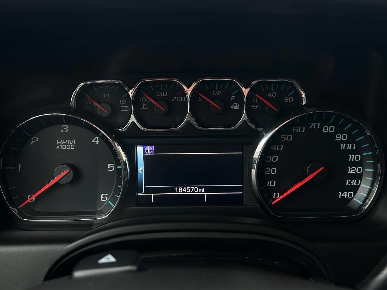 Used 2018 Chevrolet Suburban LT AWD/4WD image 11