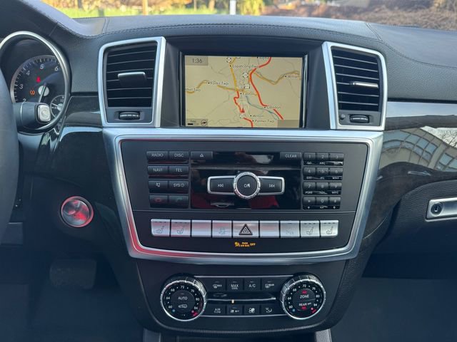 Used 2015 Mercedes-Benz GL 550 4MATIC image 12
