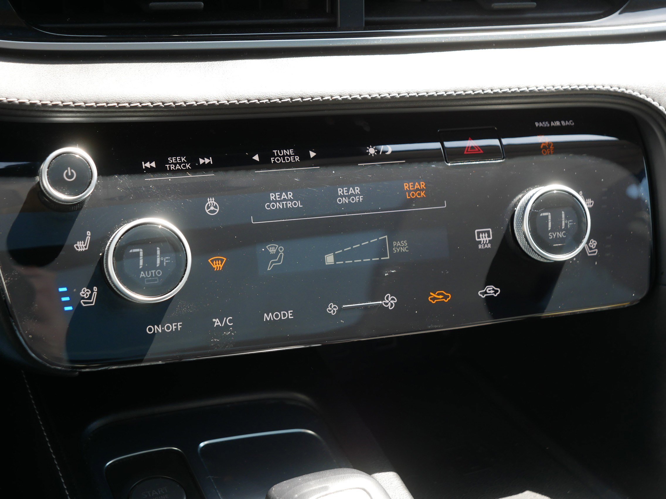 Certified 2023 INFINITI QX60 Luxe image 23