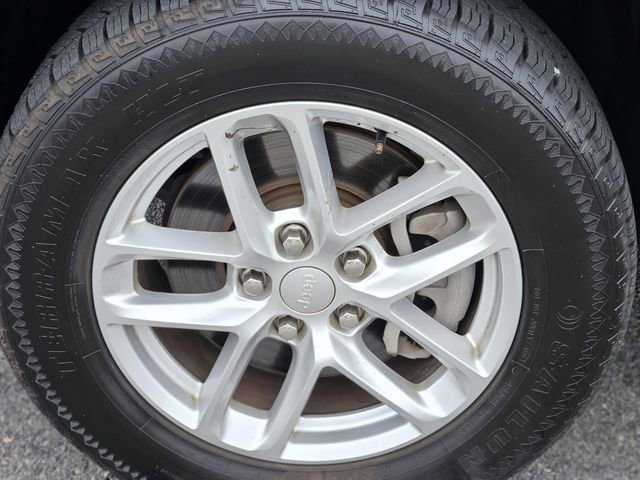 Used 2022 Jeep Grand Cherokee L Laredo w/ Luxury Tech Group I image 10