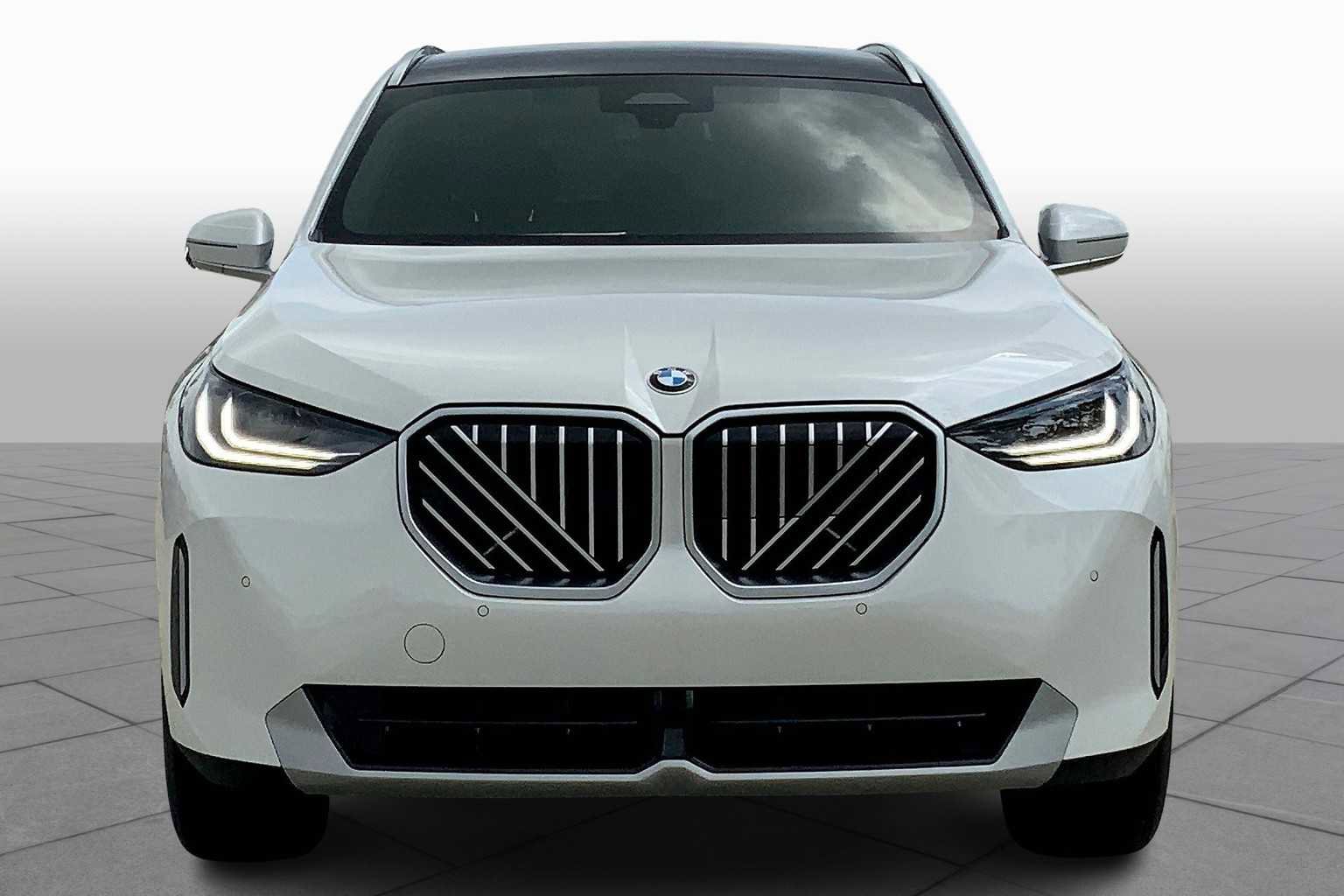 New 2025 BMW X3 xDrive30i w/ Convenience Package image 3