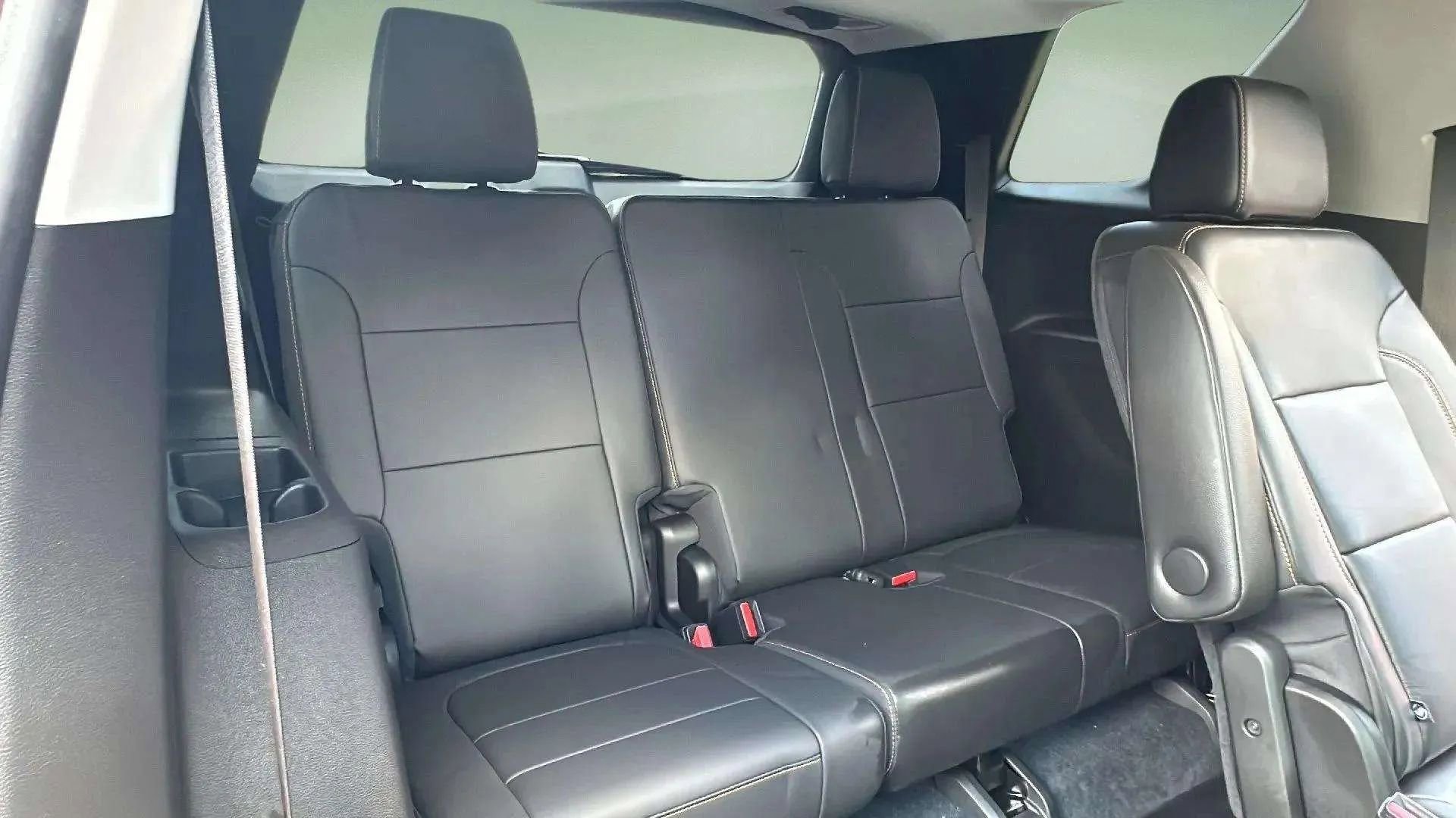 Used 2021 Chevrolet Traverse LT w/ LT Premium Package image 25