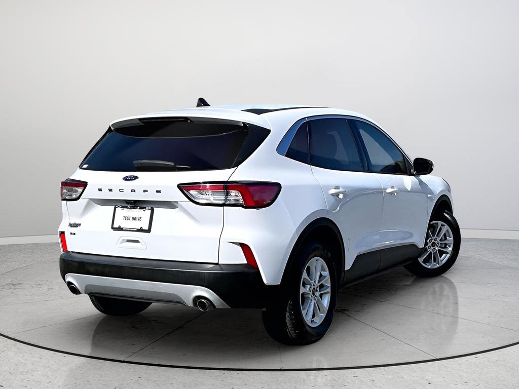 Used 2020 Ford Escape SE image 8