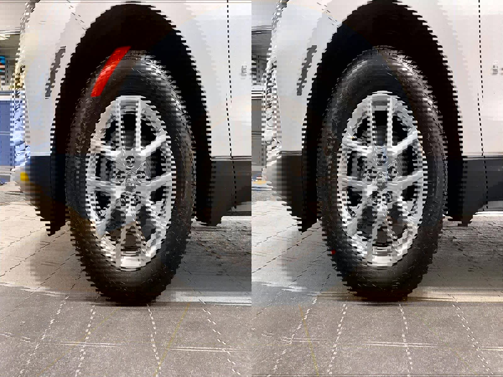 Used 2024 Chevrolet Equinox LT image 7