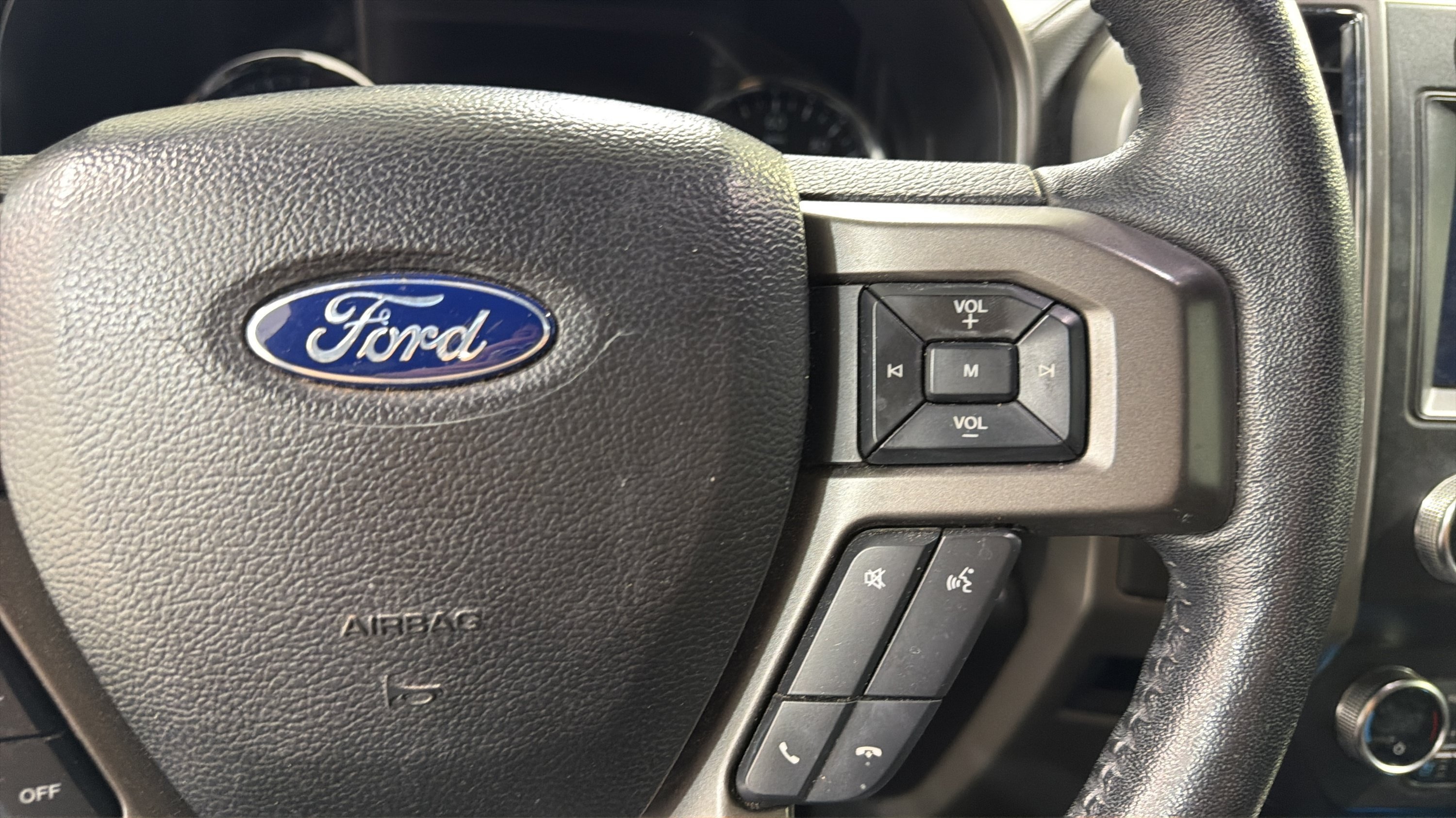 Used 2019 Ford Expedition Max XLT w/ Equipment Group 202A RWD image 14