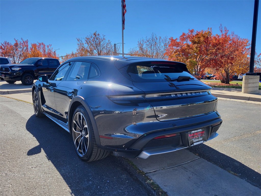 Used 2022 Porsche Taycan 4 Cross Turismo w/ Premium Package image 6