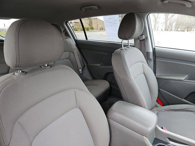 Used 2015 Kia Sportage LX image 12