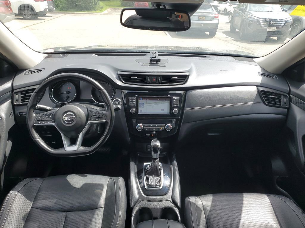 Used 2017 Nissan Rogue SL AWD/4WD image 22