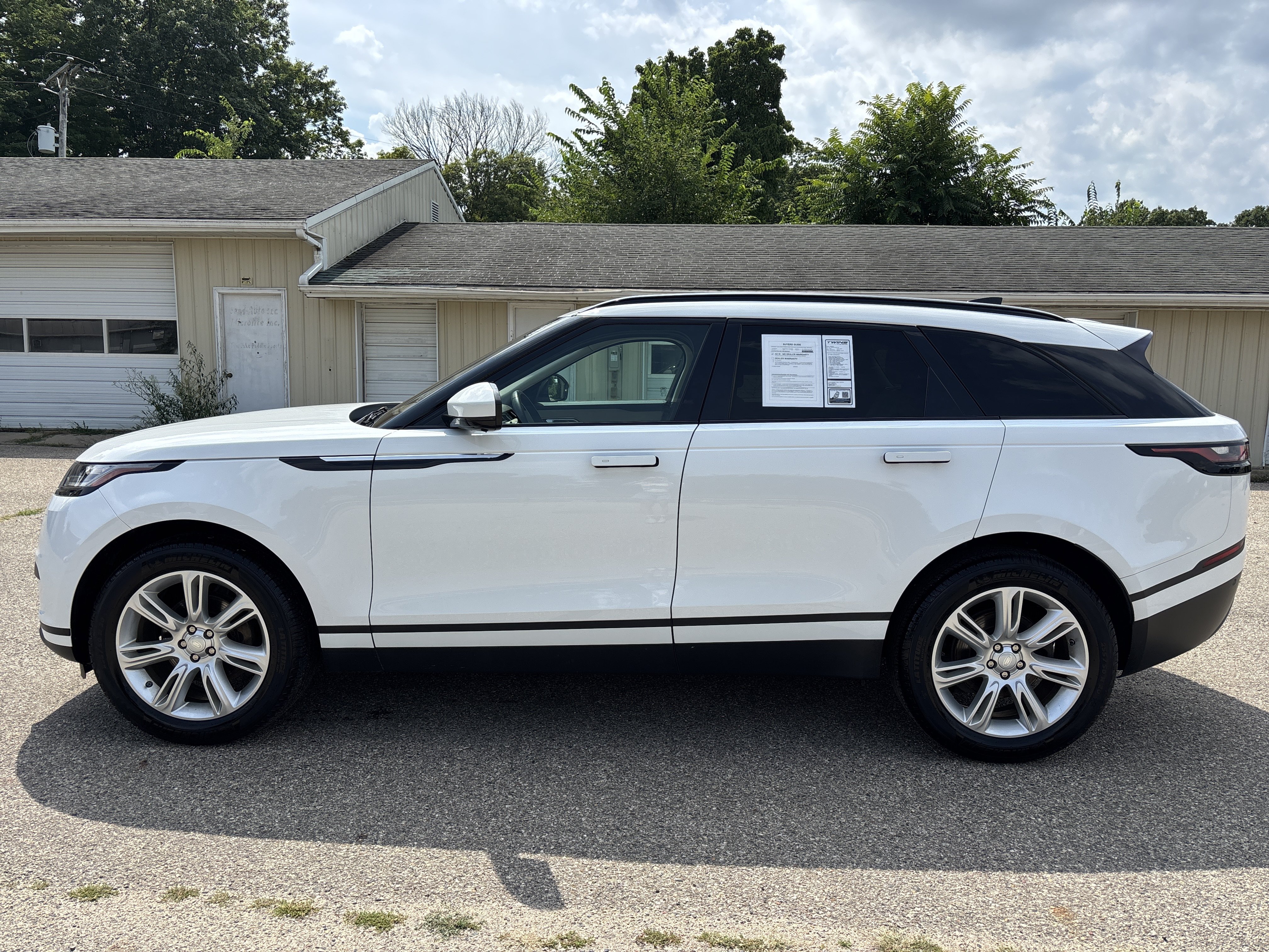 Used 2020 Land Rover Range Rover Velar S AWD/4WD image 9