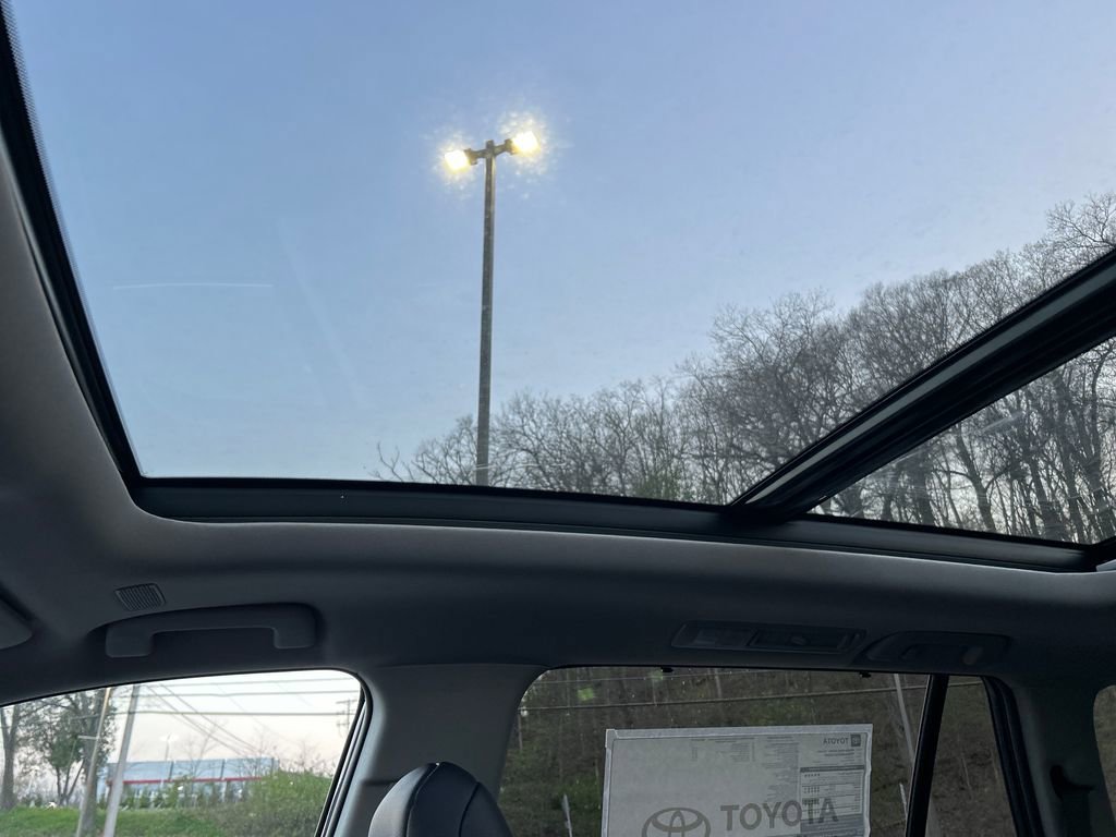 New 2026 Toyota Grand Highlander XLE AWD/4WD image 15