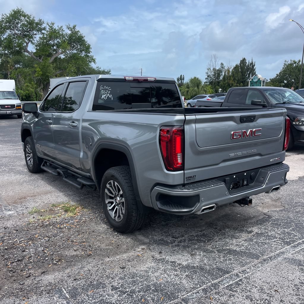 Used 2023 GMC Sierra 1500 AT4 w/ Technology Package AWD/4WD image 6