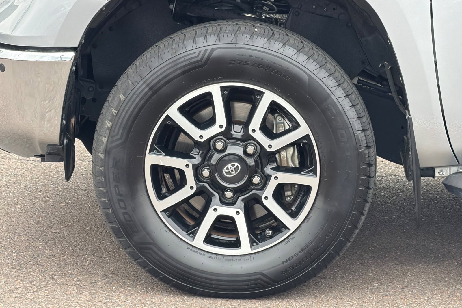 Used 2021 Toyota Tundra Limited w/ Limited Premium Package image 26