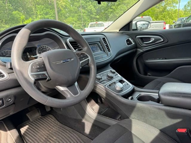 Used 2015 Chrysler 200 Limited FWD image 27