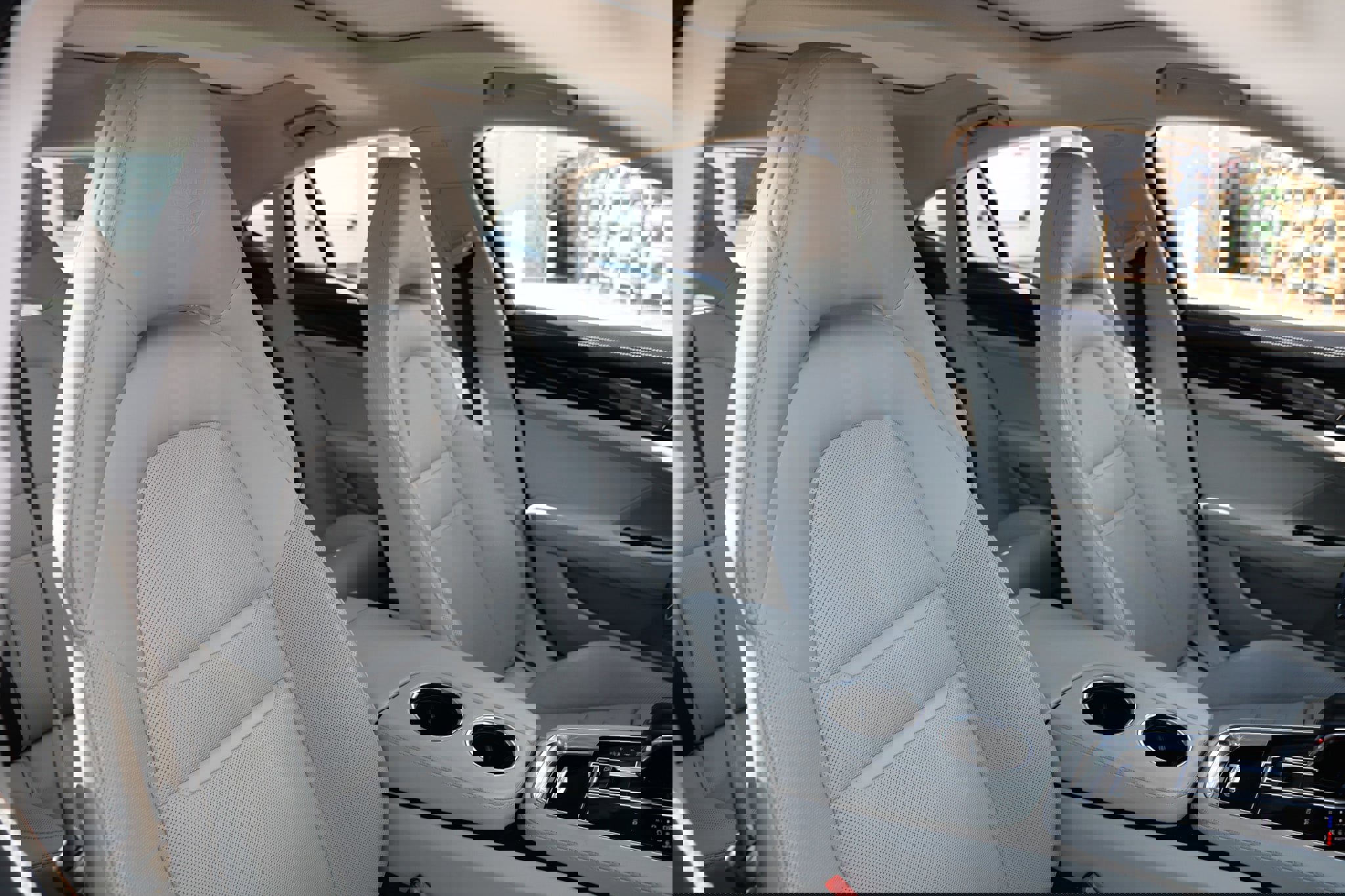 Used 2020 Porsche Panamera image 19