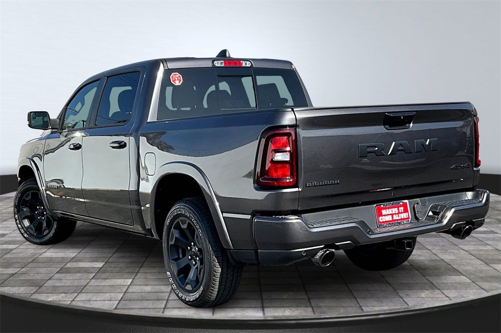 New 2026 RAM 1500 4x4 Crew Cab image 3
