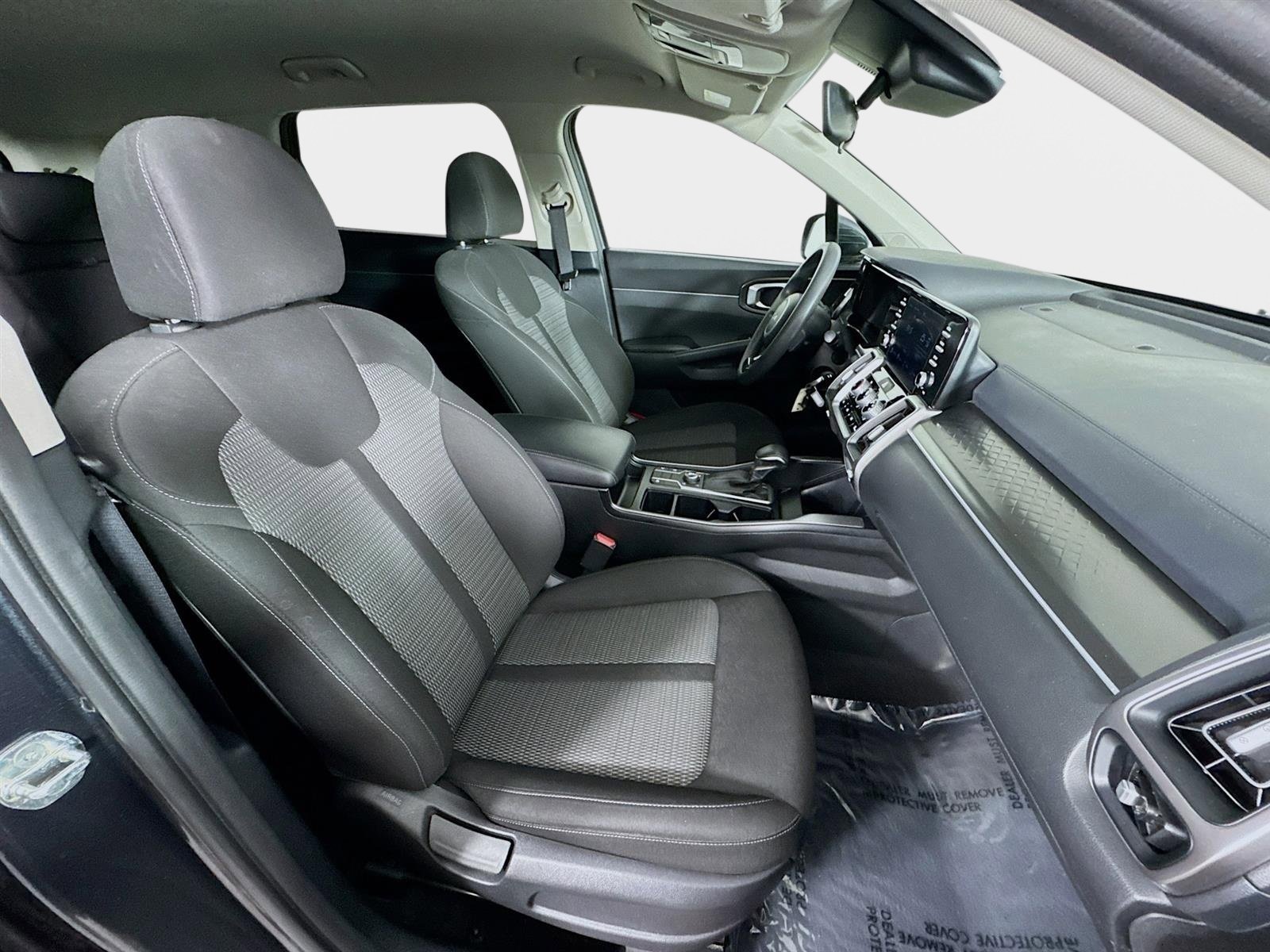 Certified 2022 Kia Sorento LX image 26