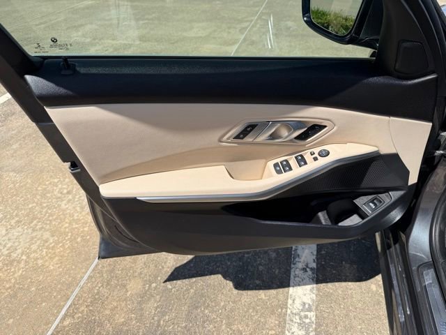 Used 2020 BMW 330i Sedan w/ Premium Package image 12