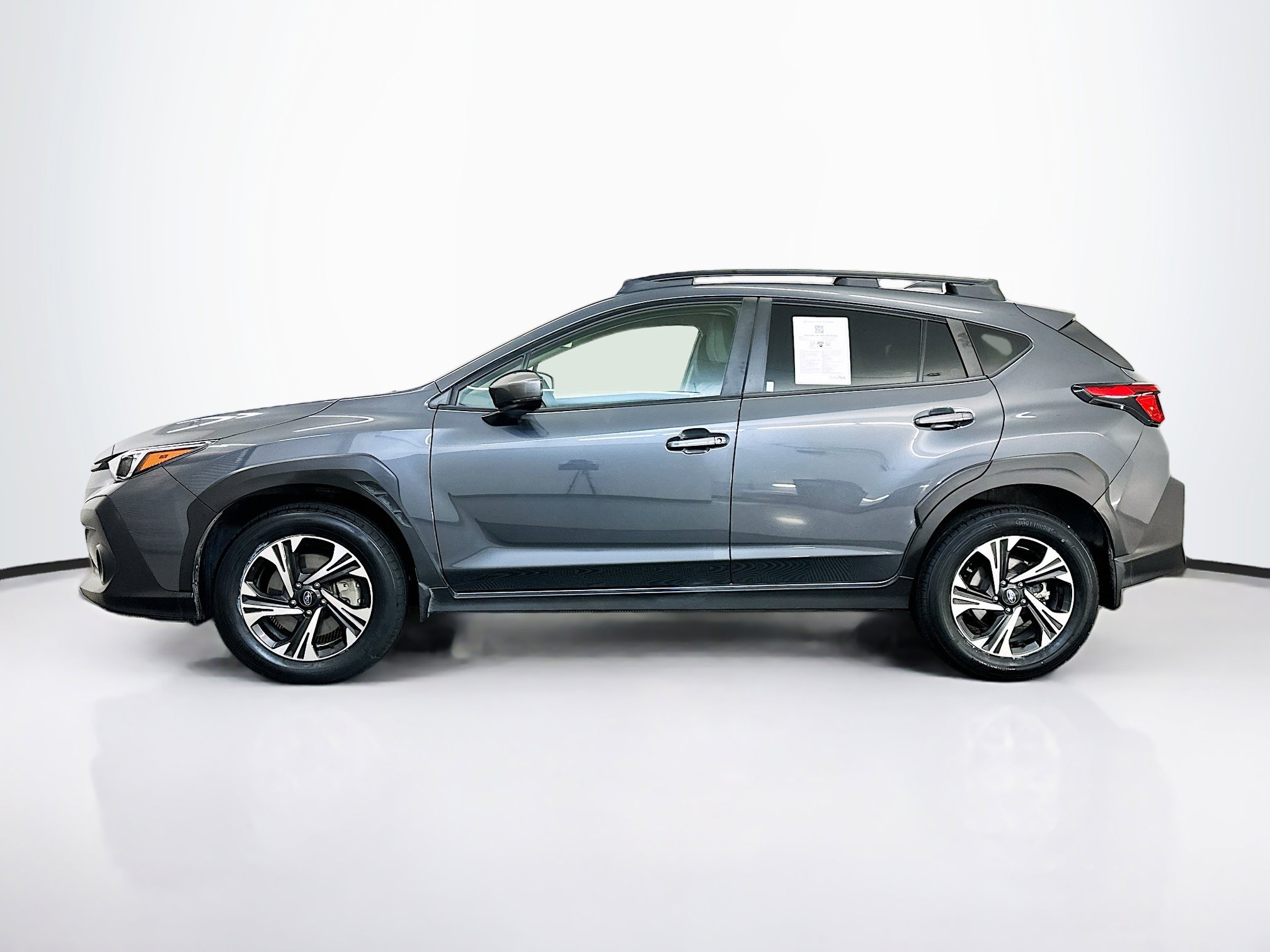 Used 2024 Subaru Crosstrek 2.0i Premium image 4