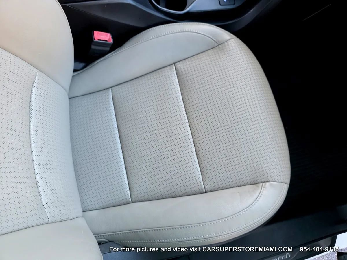 Used 2013 Hyundai Santa Fe Sport 2.0T FWD image 43