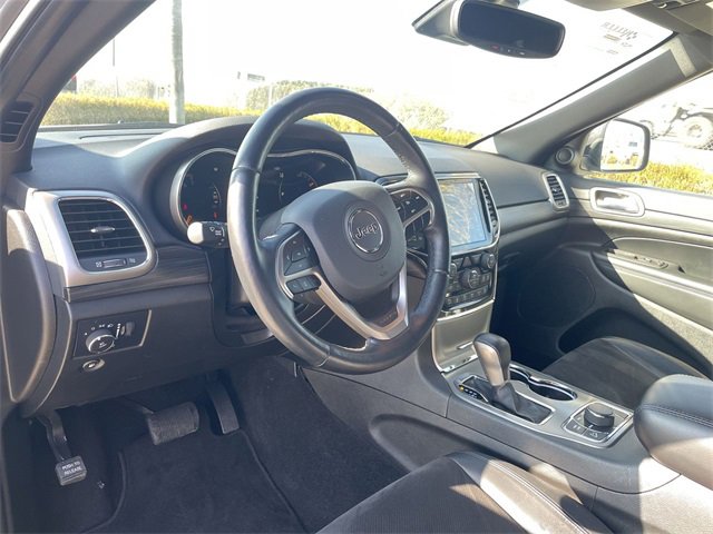 Used 2022 Jeep Grand Cherokee Laredo X image 10