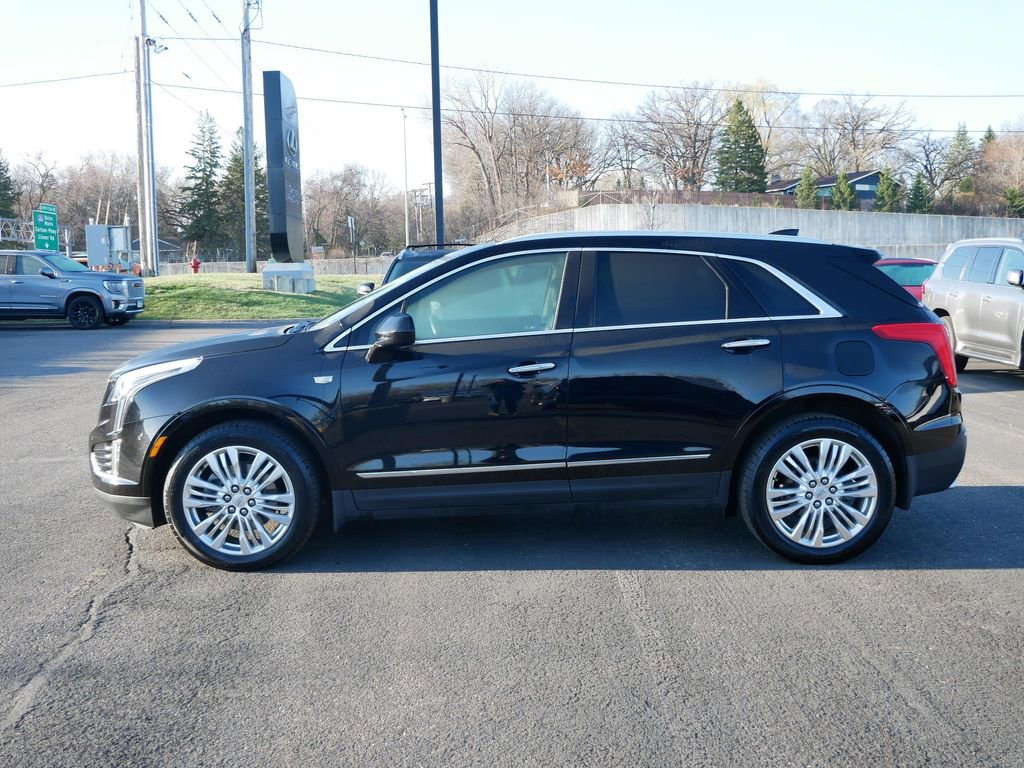 Used 2017 Cadillac XT5 Premium Luxury AWD/4WD image 3