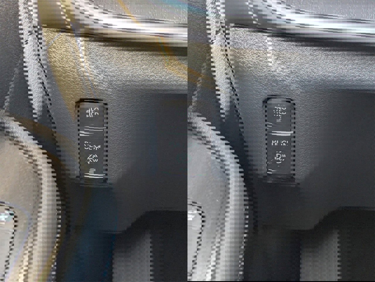 New 2025 Nissan Armada SV image 19