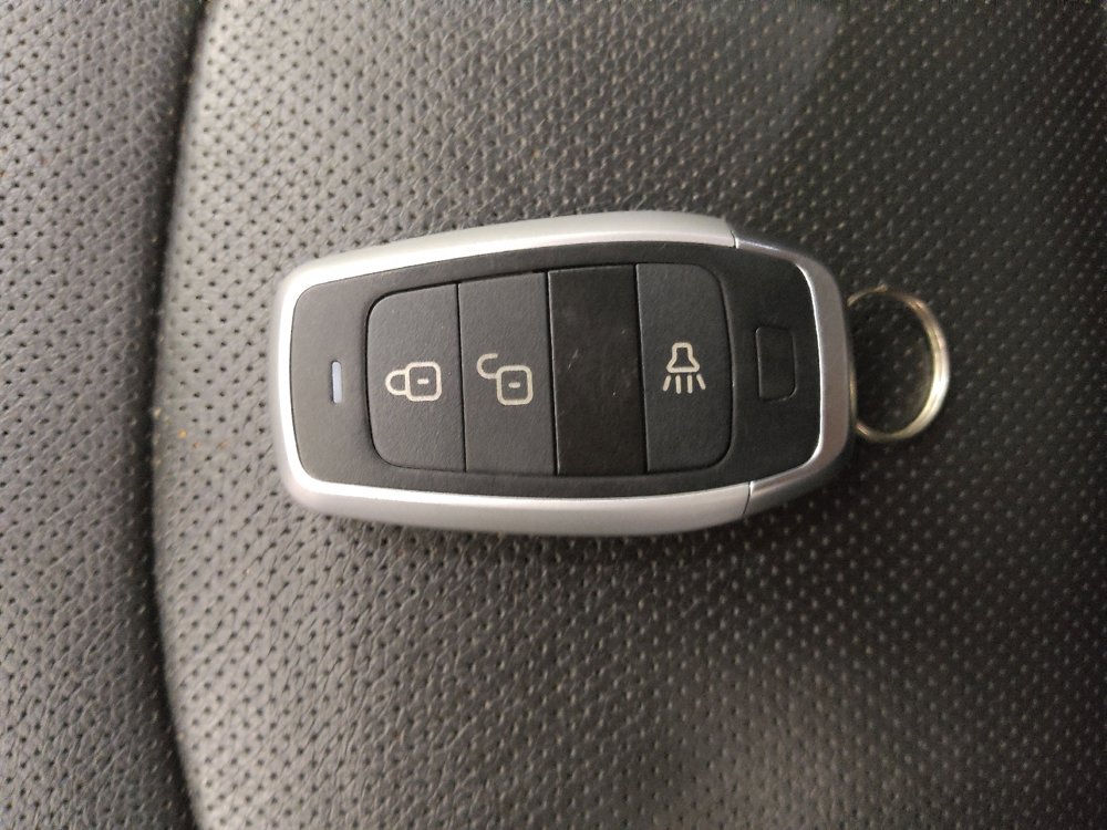 Used 2021 GMC Terrain SLT image 32