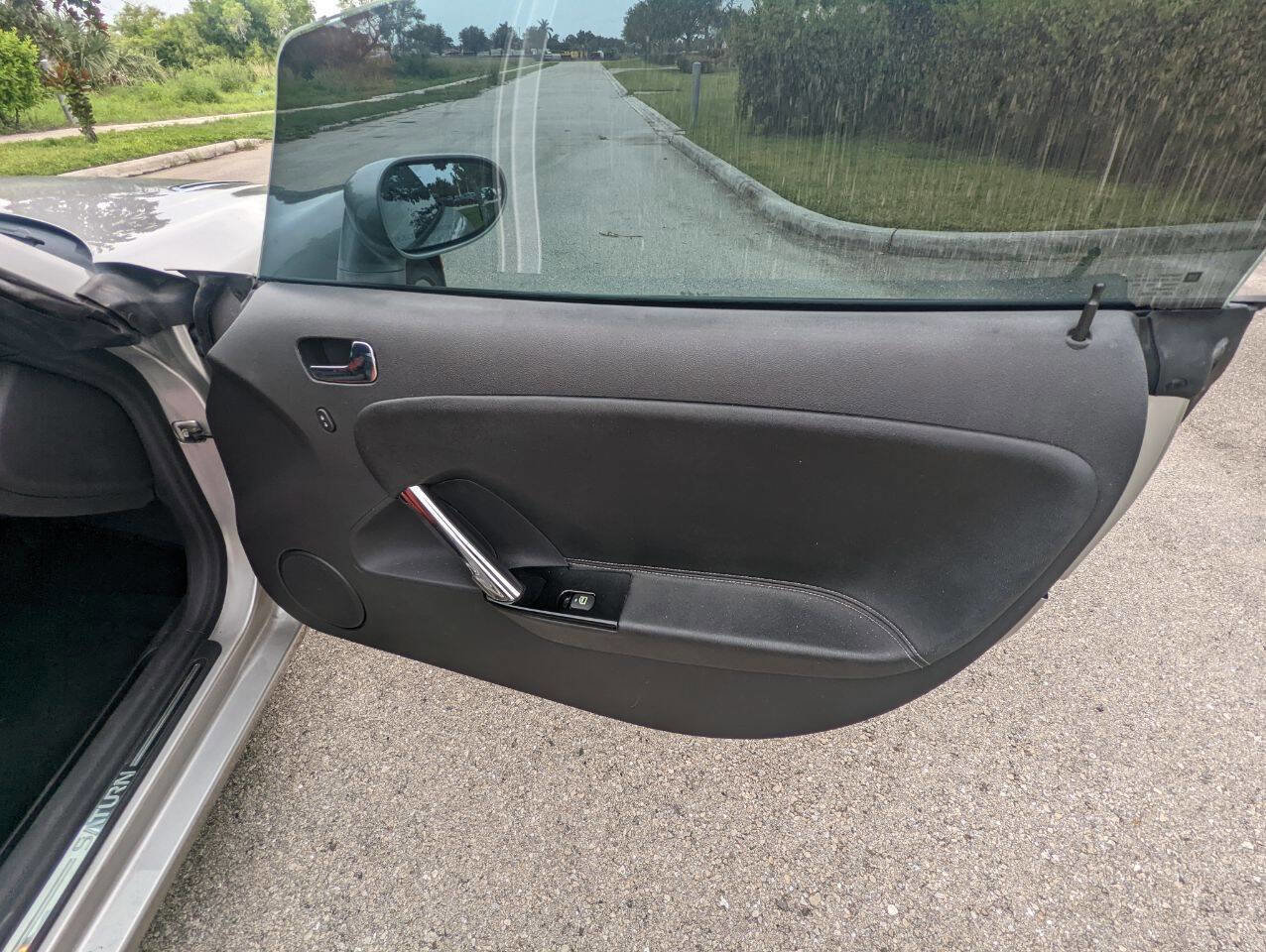 Used 2007 Saturn Sky Red Line image 15