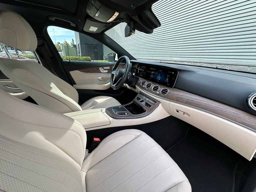 Used 2022 Mercedes-Benz E 350 Sedan image 35