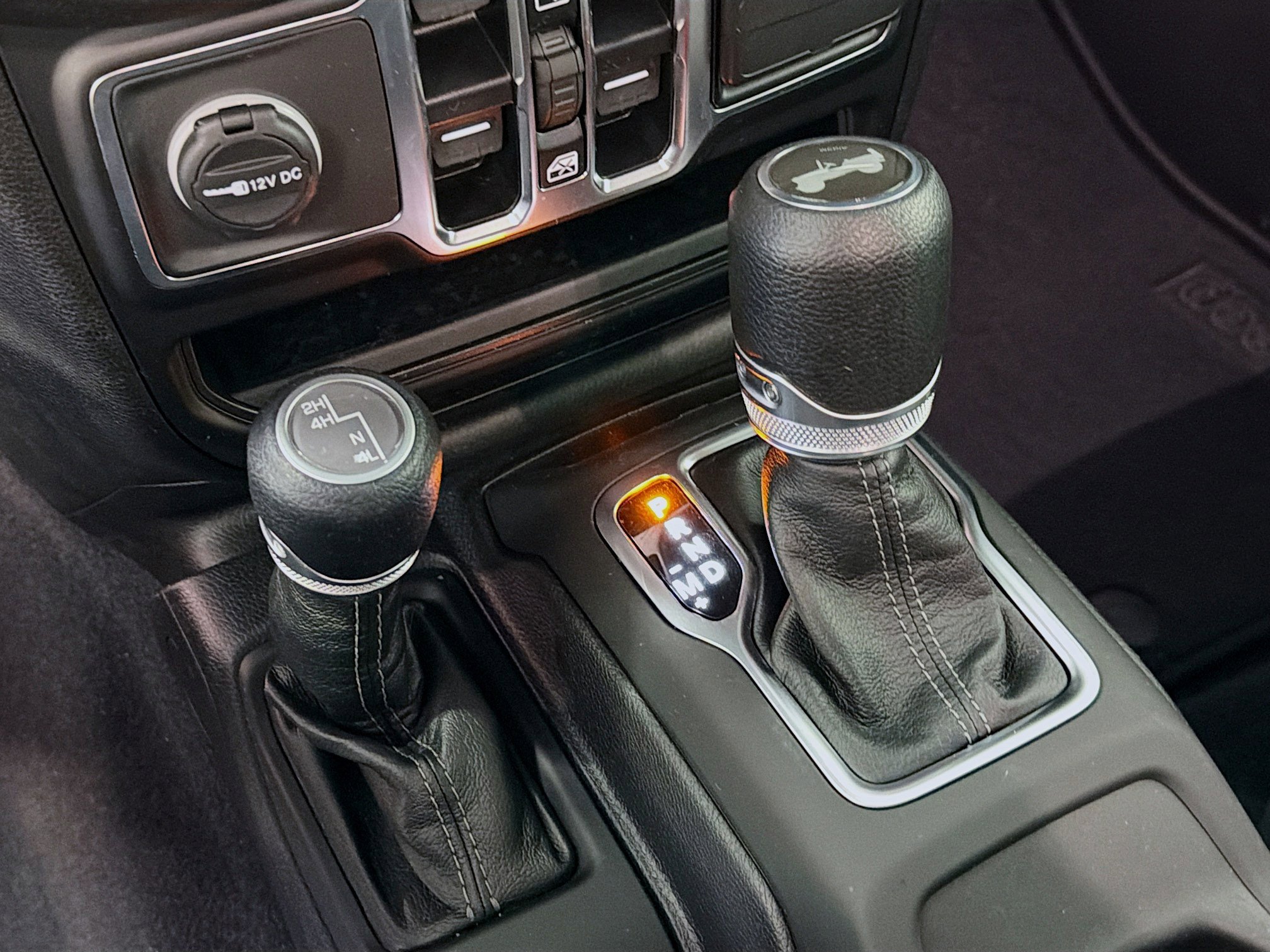 Used 2024 Jeep Wrangler Sport S image 18