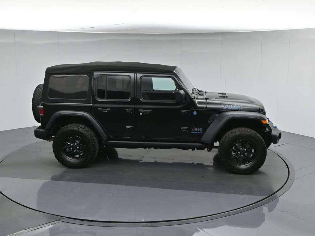 Used 2024 Jeep Wrangler Unlimited AWD/4WD image 55