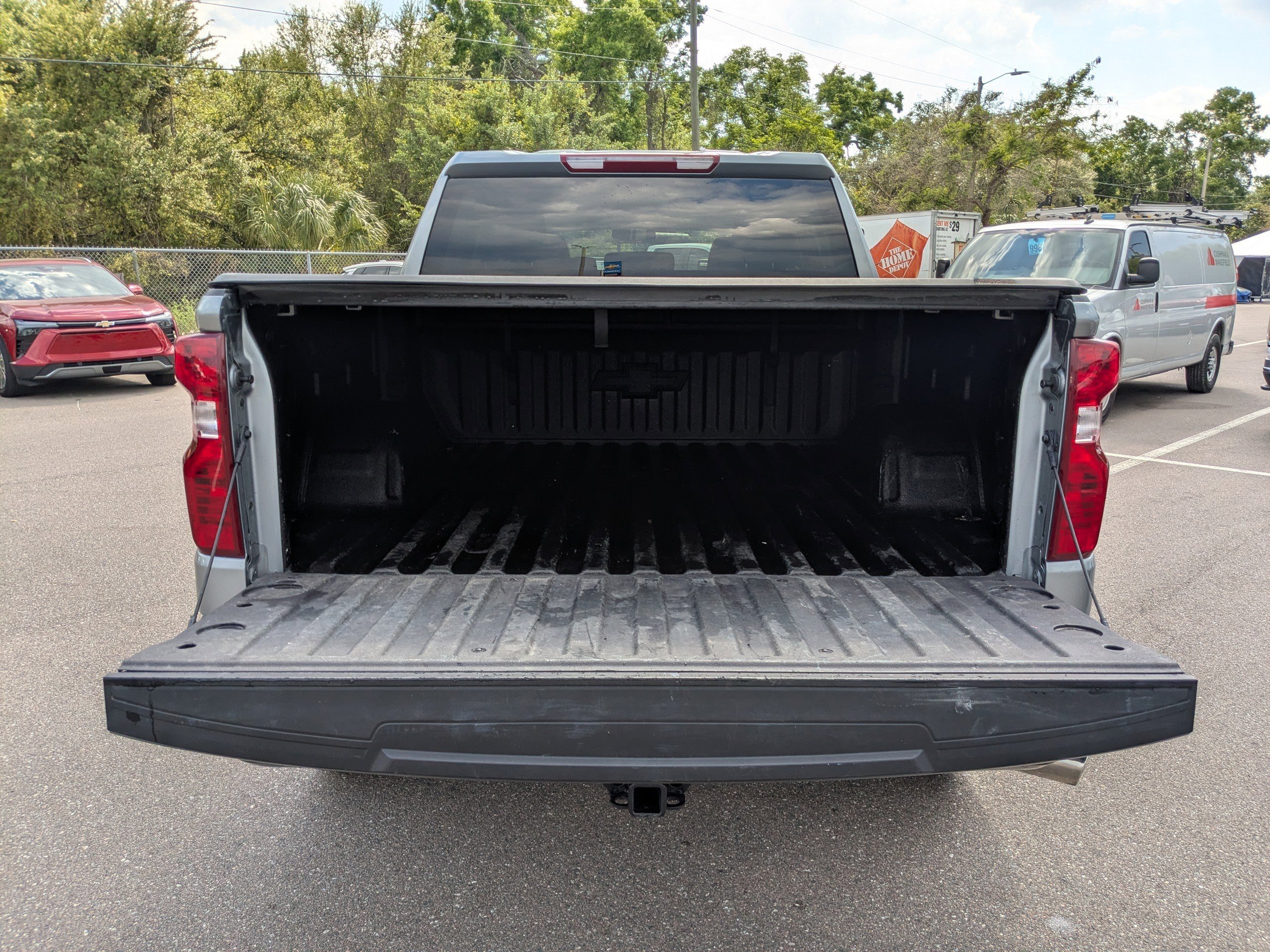 Used 2026 Chevrolet Silverado 1500 Custom Trail Boss w/ LPO, Dark Essentials Package image 12