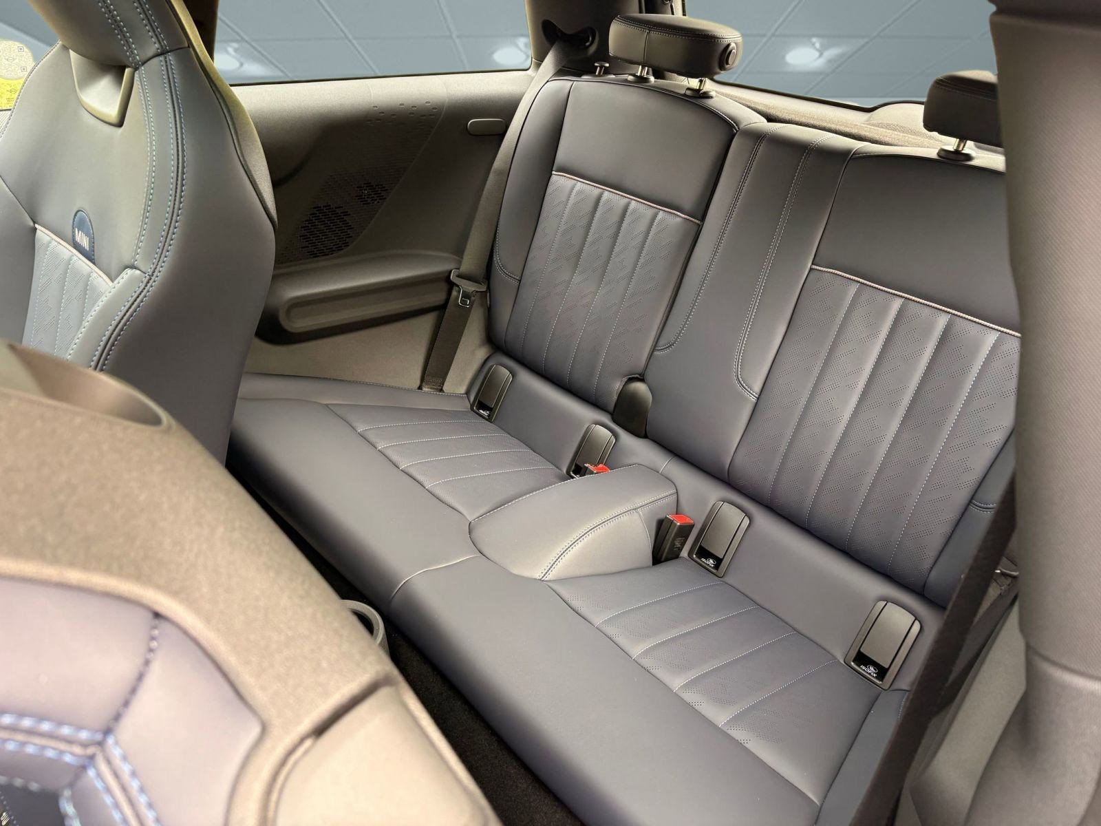 New 2026 MINI Cooper 2-Door Hardtop image 24