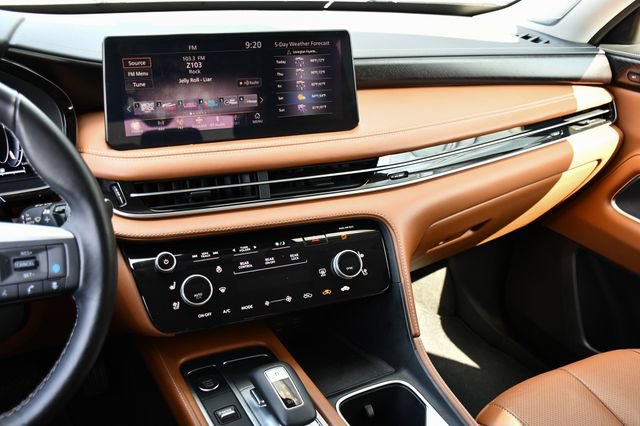 Used 2025 INFINITI QX60 Sensory w/ Vision Package AWD/4WD image 24