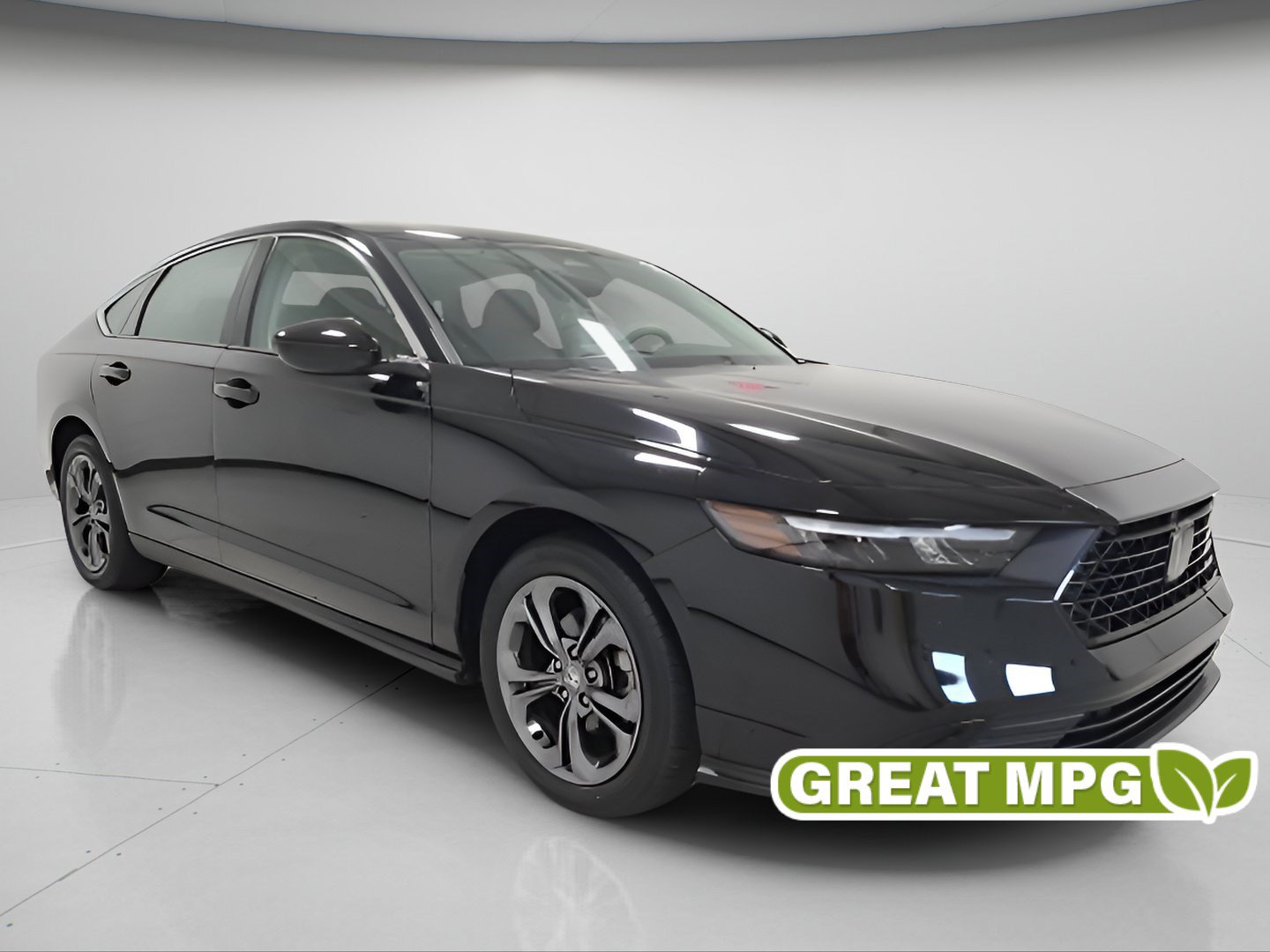 Used 2023 Honda Accord EX image 1