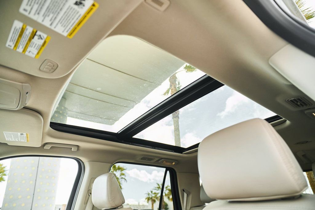 Used 2024 Ford Expedition Limited image 29