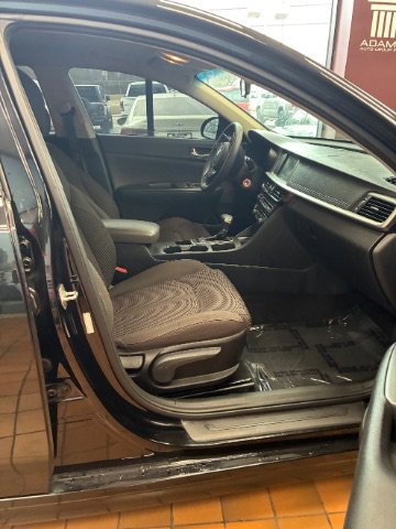 Used 2019 Kia Optima LX image 30