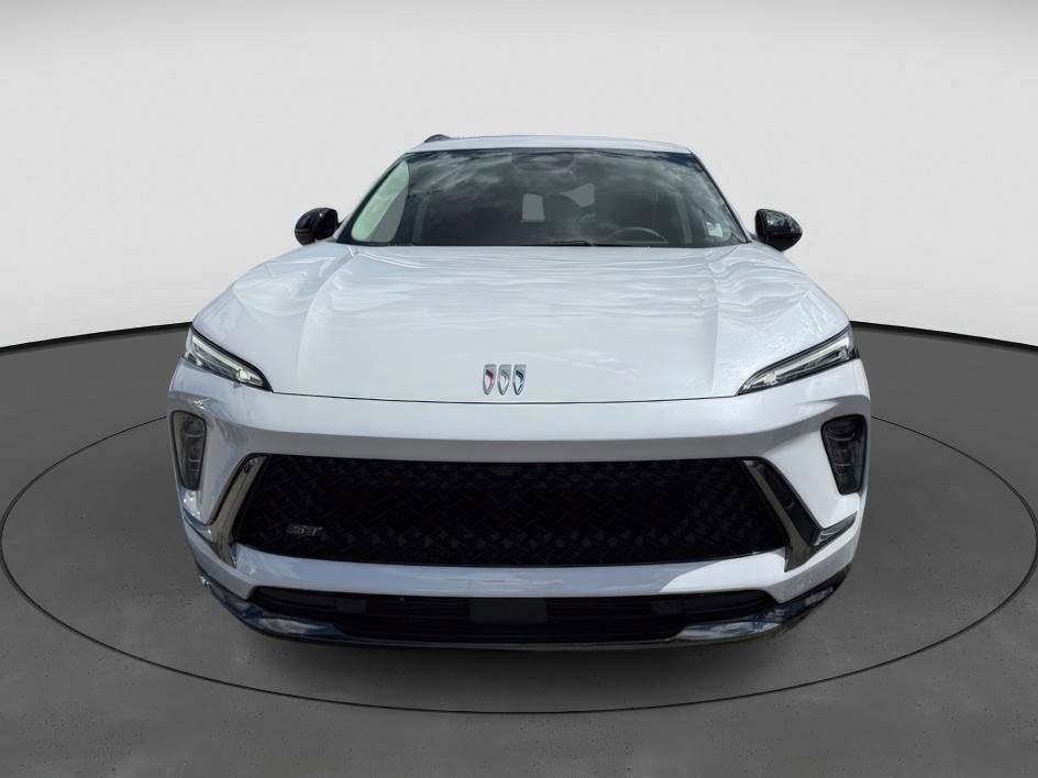 New 2025 Buick Envision Sport Touring image 3