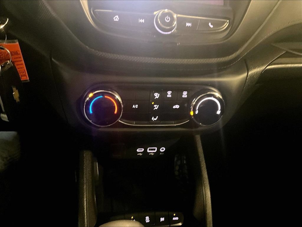 Used 2021 Chevrolet TrailBlazer LS AWD/4WD image 25