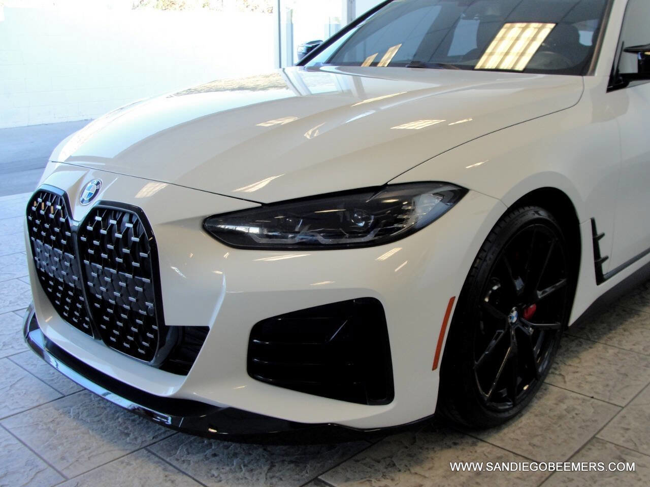 Used 2022 BMW M440i xDrive Gran Coupe M440i xDrive GC M PERF+RED M B w/ Shadowloine Package image 31