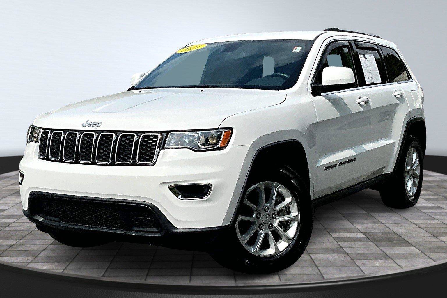 Used 2021 Jeep Grand Cherokee Laredo AWD/4WD image 13