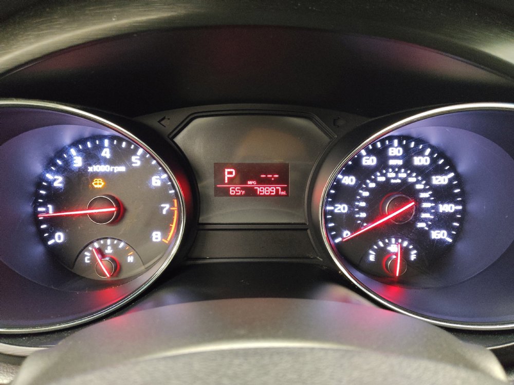 Used 2017 Kia Sedona LX FWD image 23