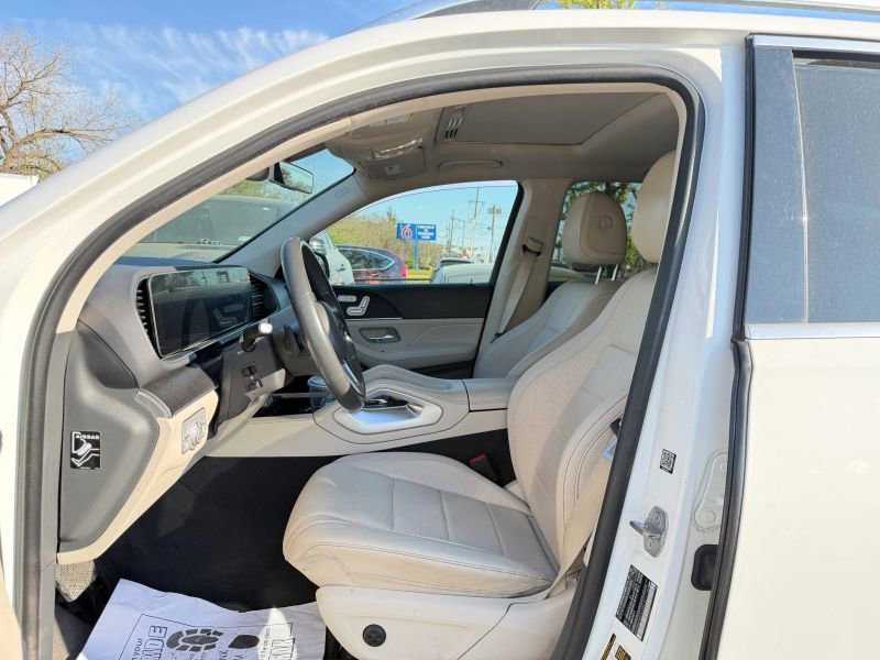 Used 2020 Mercedes-Benz GLE 350 4MATIC image 3