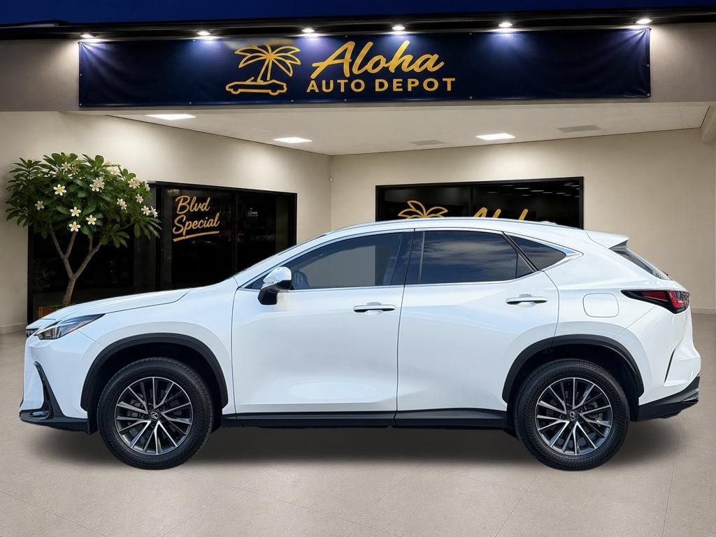Used 2024 Lexus NX 250 FWD w/ Premium Package image 2