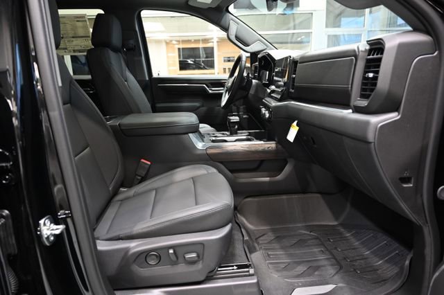 New 2026 GMC Sierra 1500 SLT w/ SLT Premium Plus Package image 13