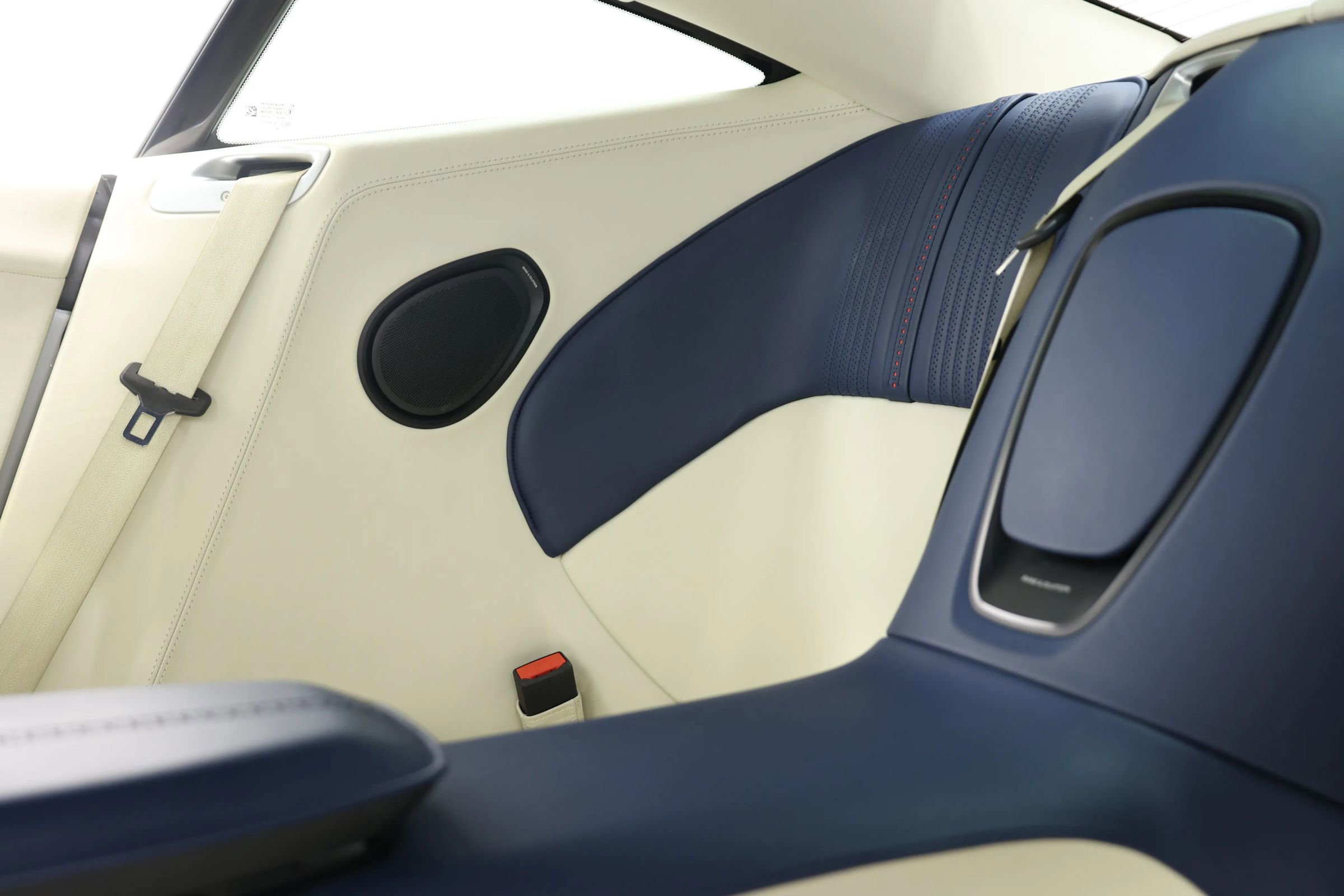 Used 2017 Aston Martin DB11 V12 image 55